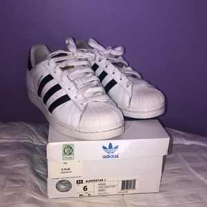 Adidas superstars